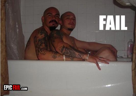epic-photo-fail-cholo-bathtub_13140115414